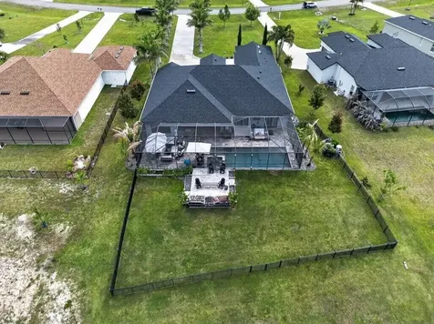 5220 Lake Venice Drive Wimauma FL 33598