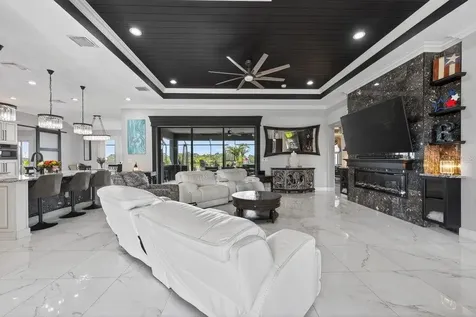 5220 Lake Venice Drive Wimauma FL 33598