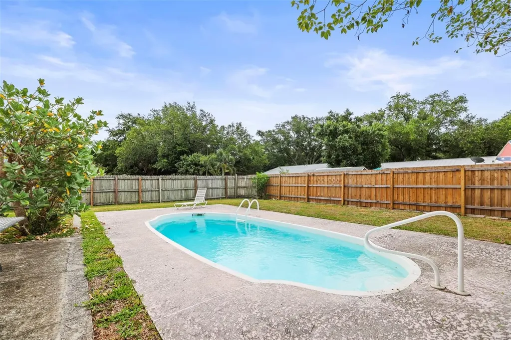 1613 Greenwood Drive Dunedin FL 34698