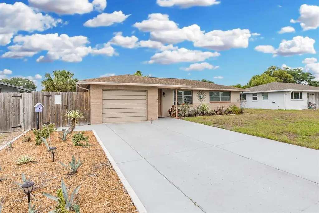10117 Gardenia Lane Port Richey FL 34668