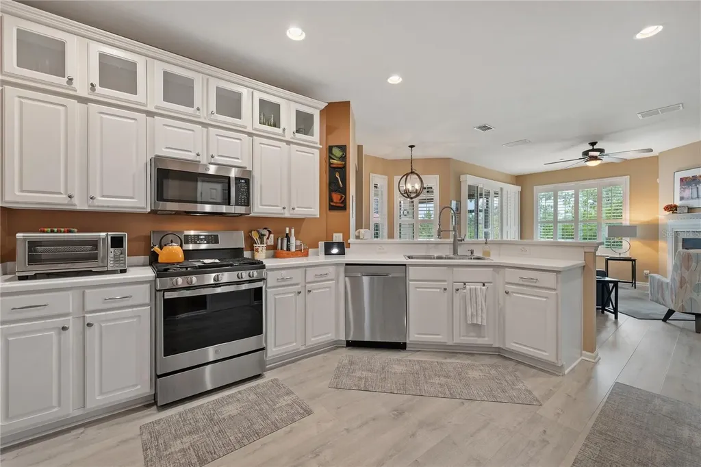 1226 Heron Point Way Deland FL 32724