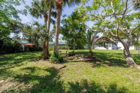 2825 Gladys Terrace Daytona Beach FL 32118