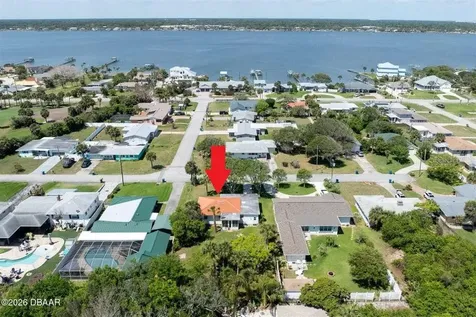 2825 Gladys Terrace Daytona Beach FL 32118