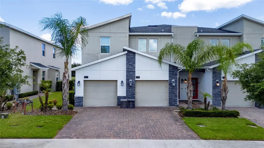 693 Ocean Course Avenue Davenport FL 33896