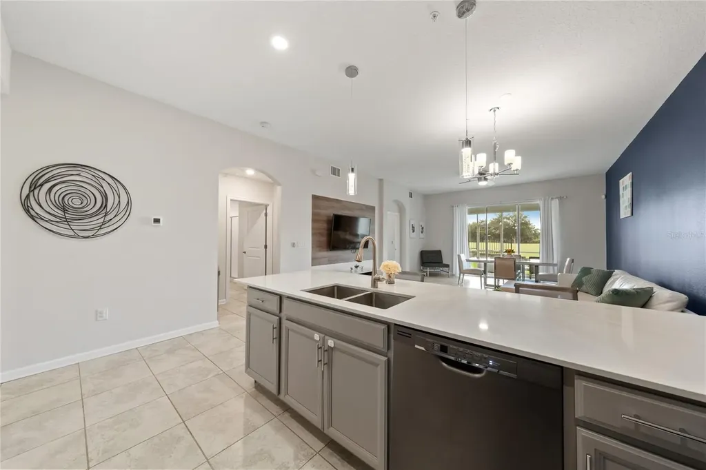 693 Ocean Course Avenue Davenport FL 33896