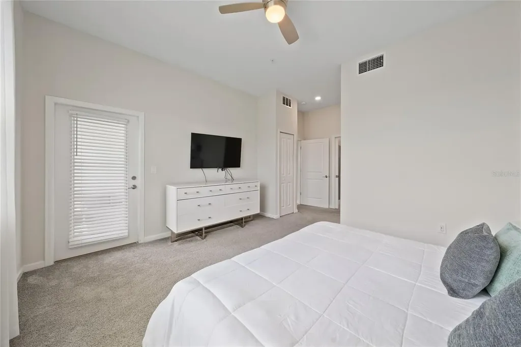 693 Ocean Course Avenue Davenport FL 33896