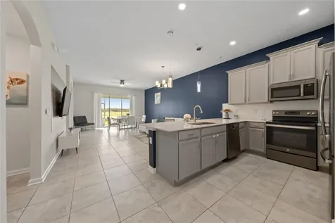 693 Ocean Course Avenue Davenport FL 33896