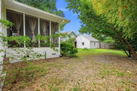 1510 14th Street N St Petersburg FL 33704