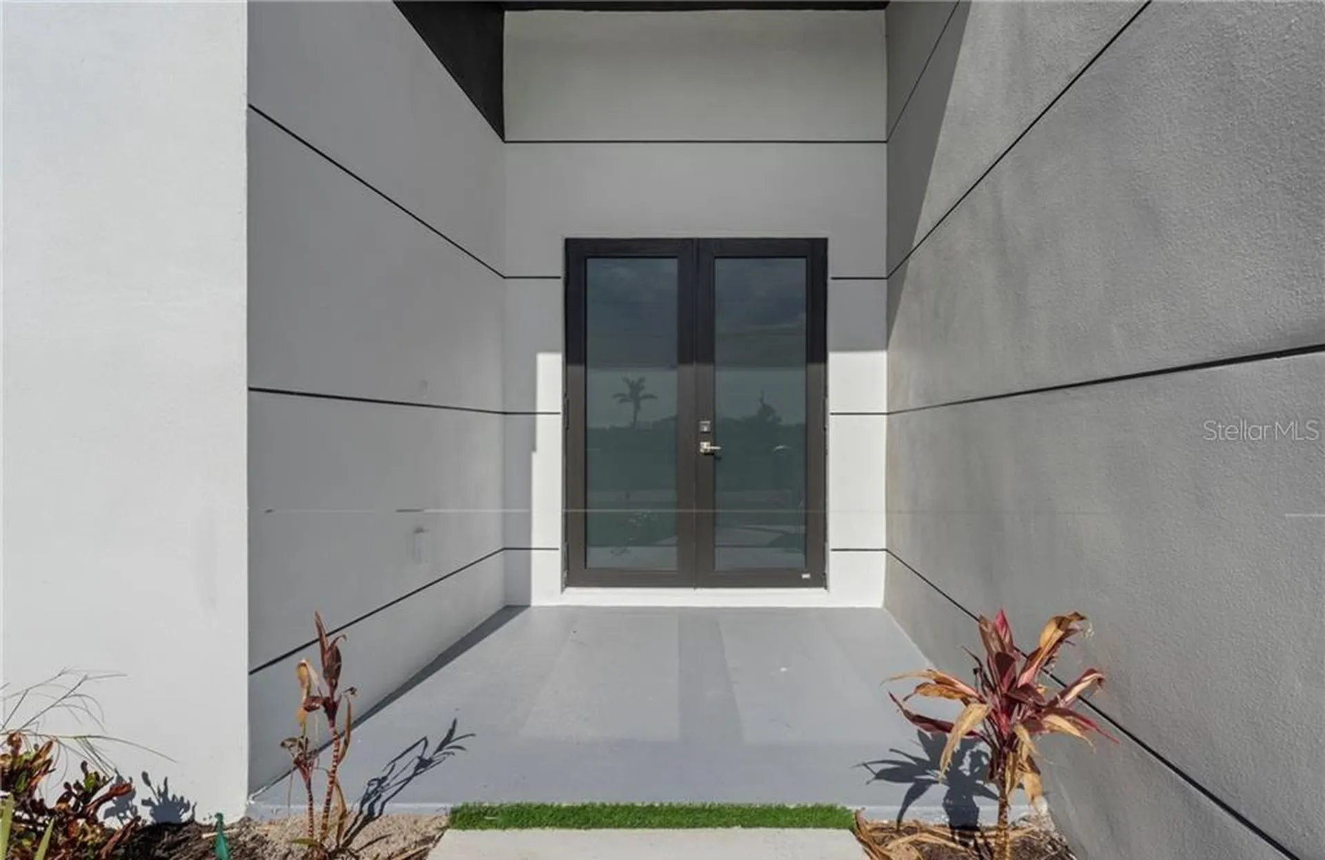 4233 Jacaranda Parkway W Cape Coral FL 33993