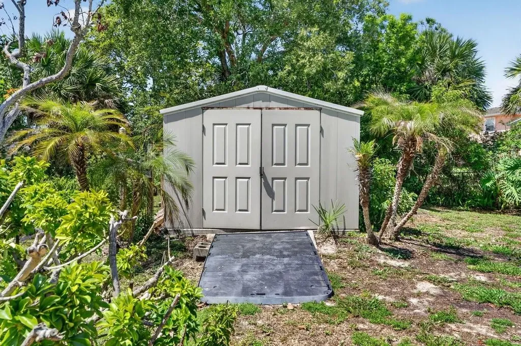 2237 S Halifax Drive Daytona Beach FL 32118