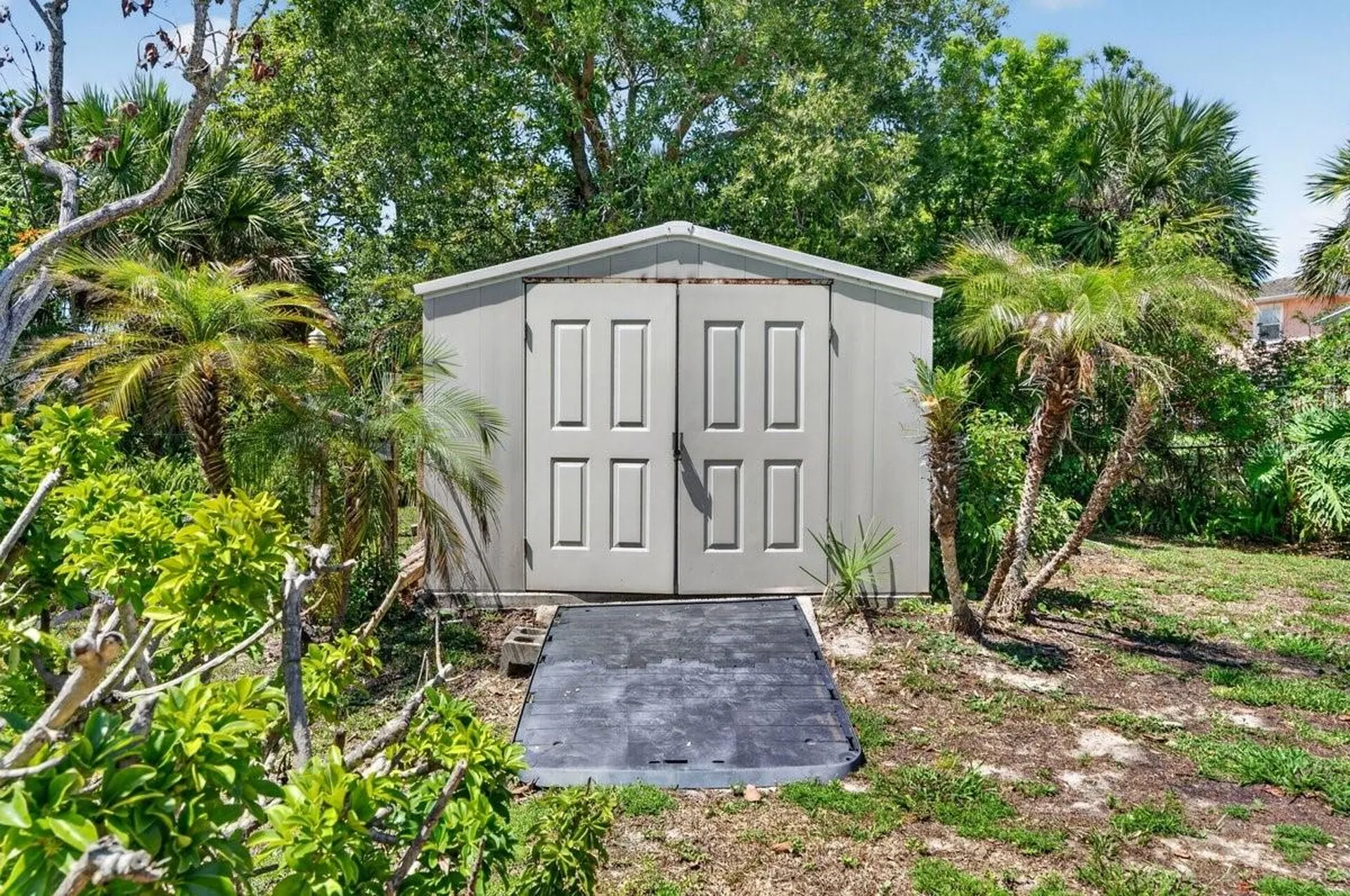 2237 S Halifax Drive Daytona Beach FL 32118