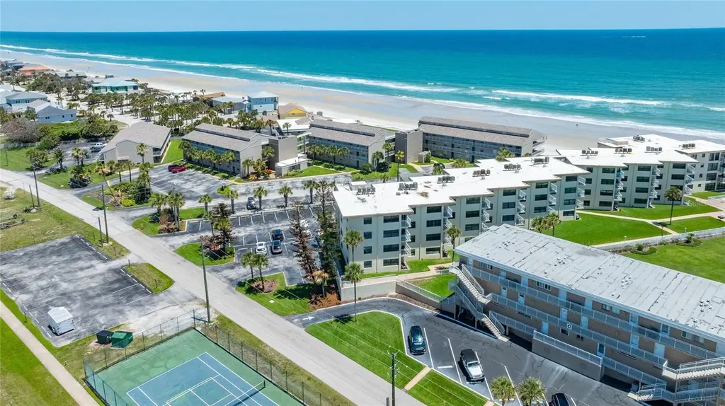 4811 Saxon Drive New Smyrna Beach FL 32169