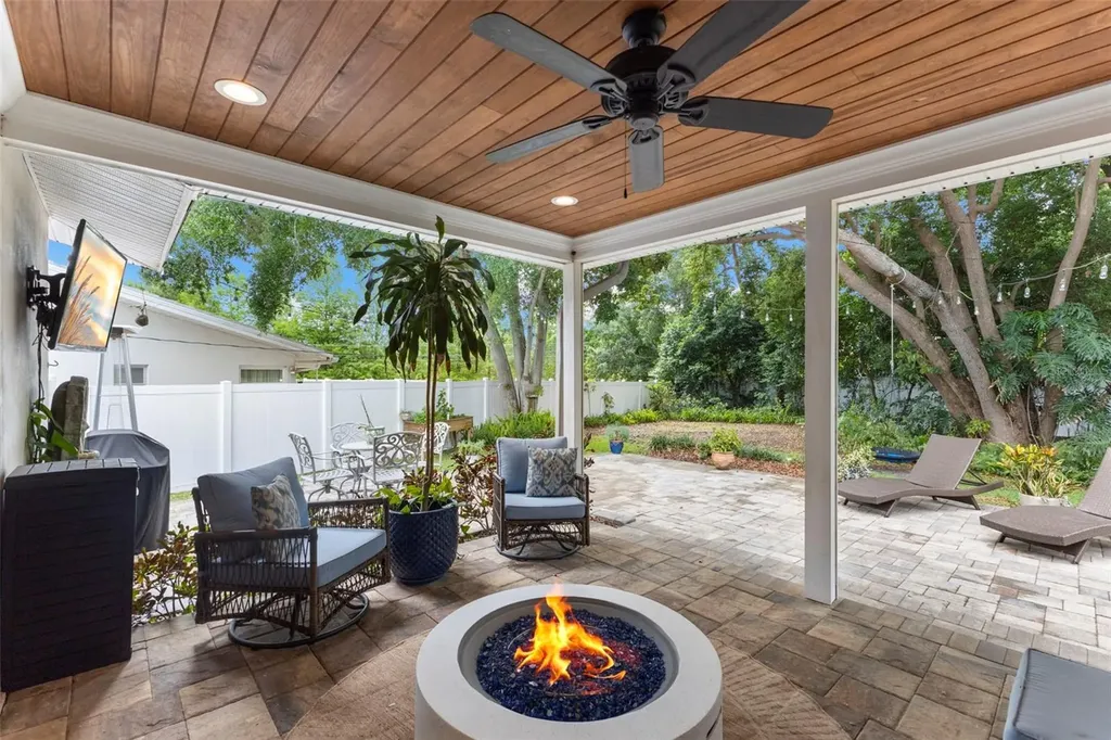 2059 Imperial Way Clearwater FL 33764