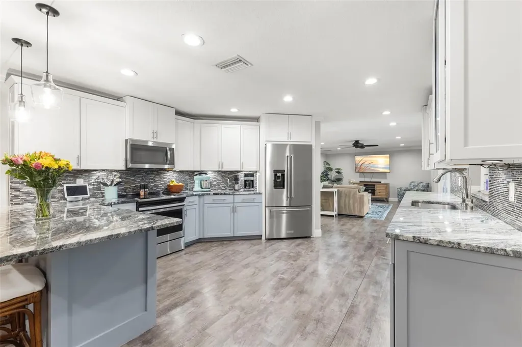 2059 Imperial Way Clearwater FL 33764