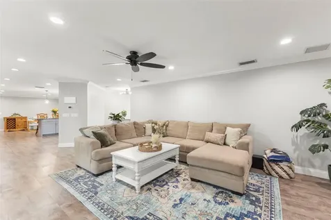 2059 Imperial Way Clearwater FL 33764