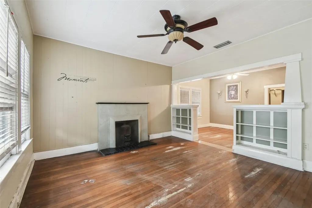 702 W Virginia Avenue Tampa FL 33603