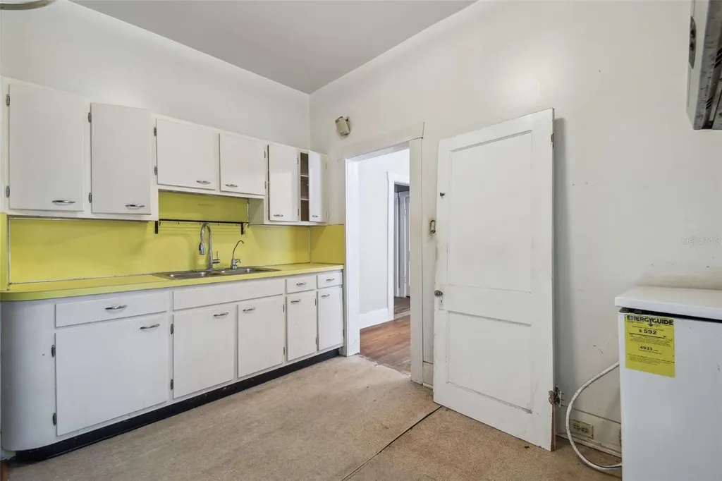 702 W Virginia Avenue Tampa FL 33603