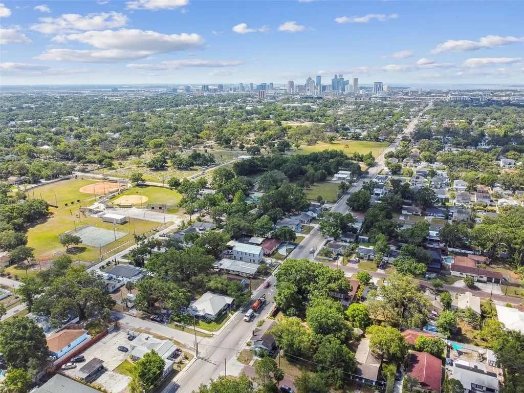 702 W Virginia Avenue Tampa FL 33603