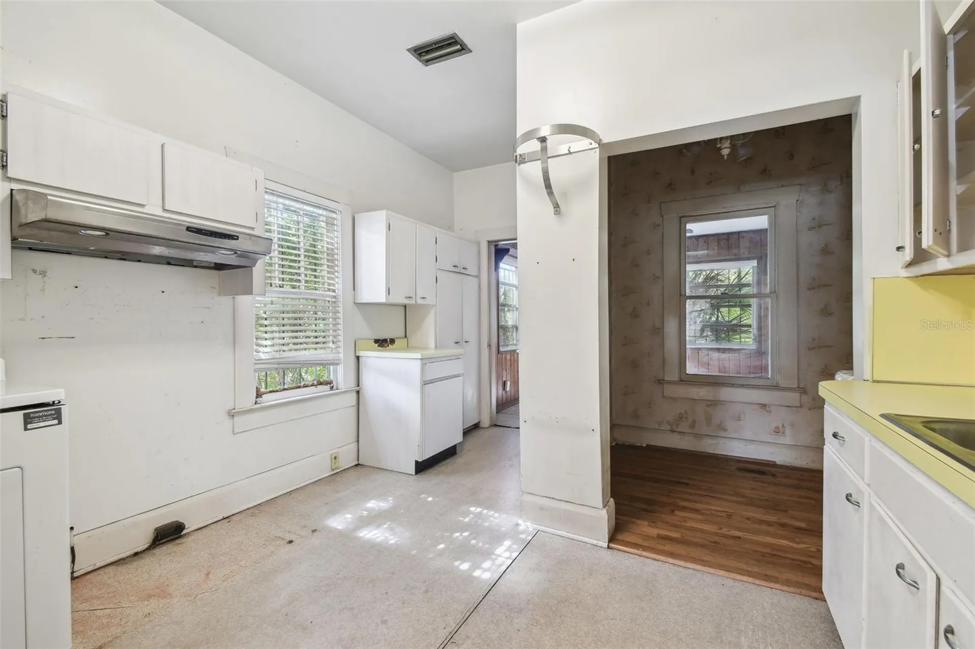 702 W Virginia Avenue Tampa FL 33603