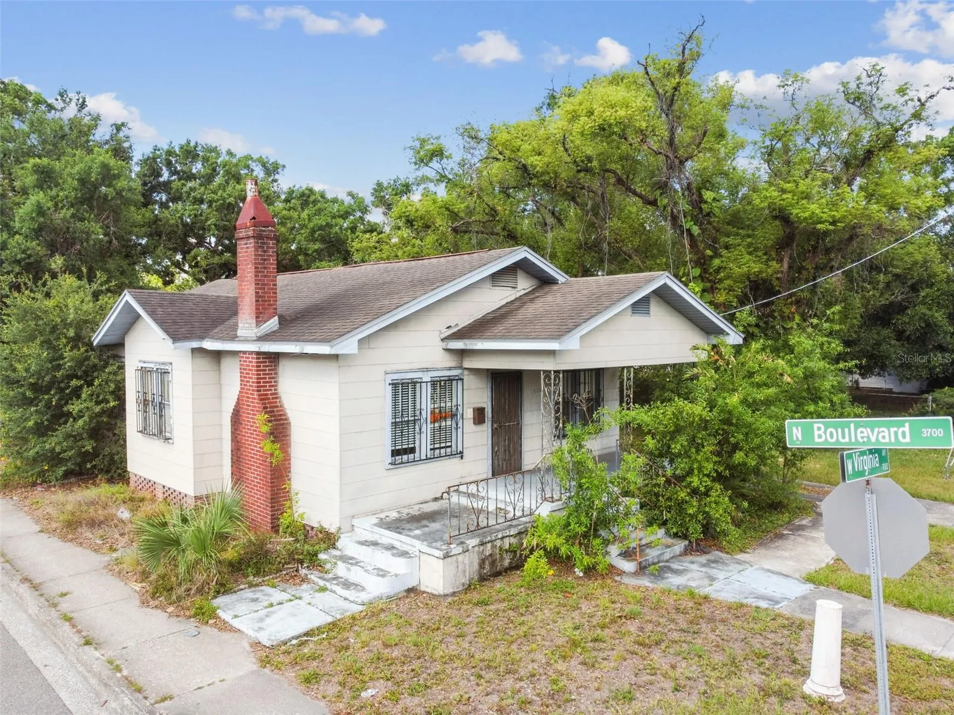 702 W Virginia Avenue Tampa FL 33603