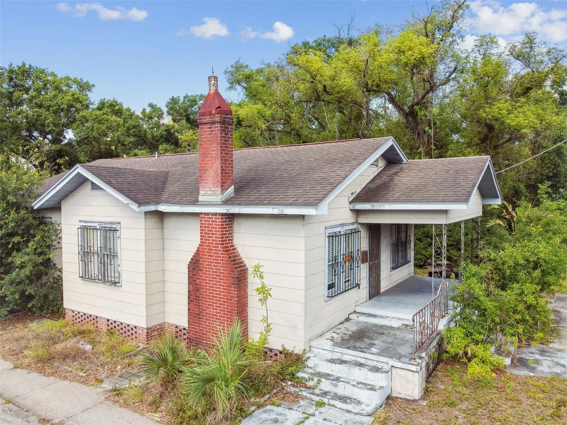 702 W Virginia Avenue Tampa FL 33603