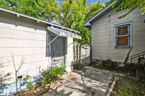 702 W Virginia Avenue Tampa FL 33603
