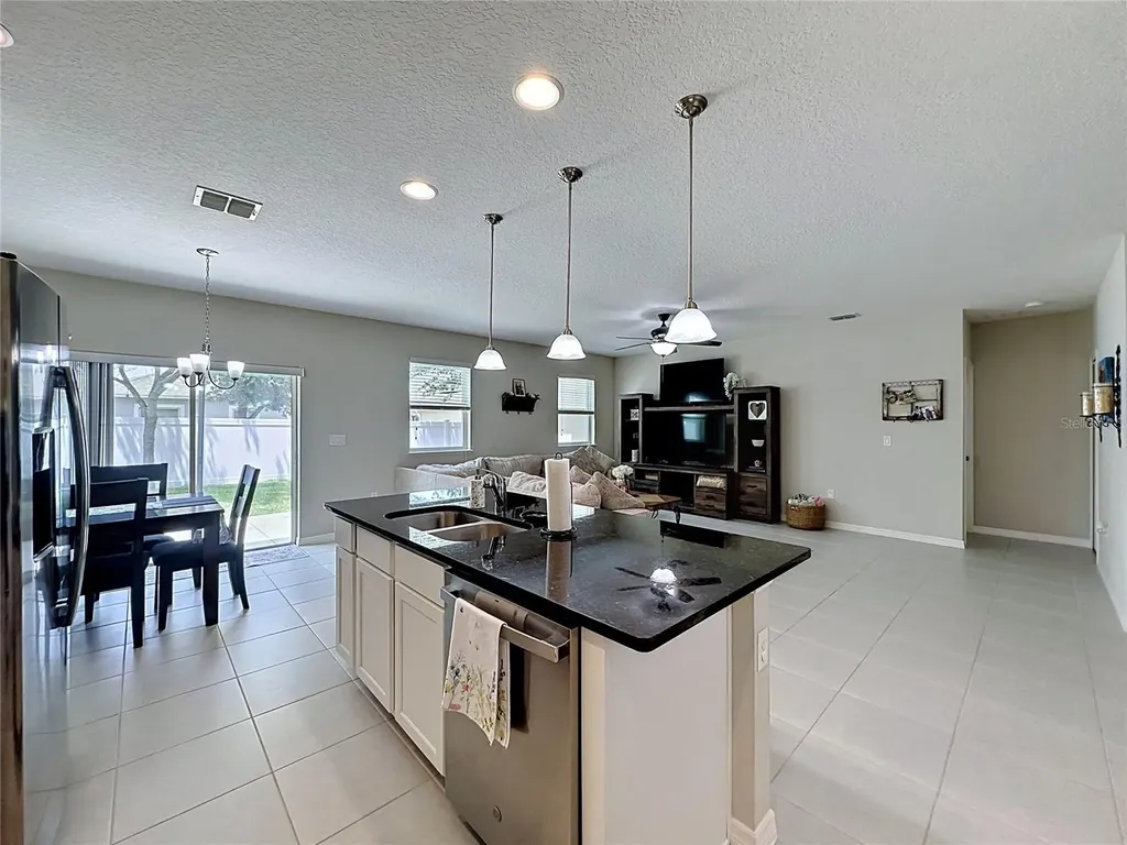 174 Cambria Grove Circle Davenport FL 33837