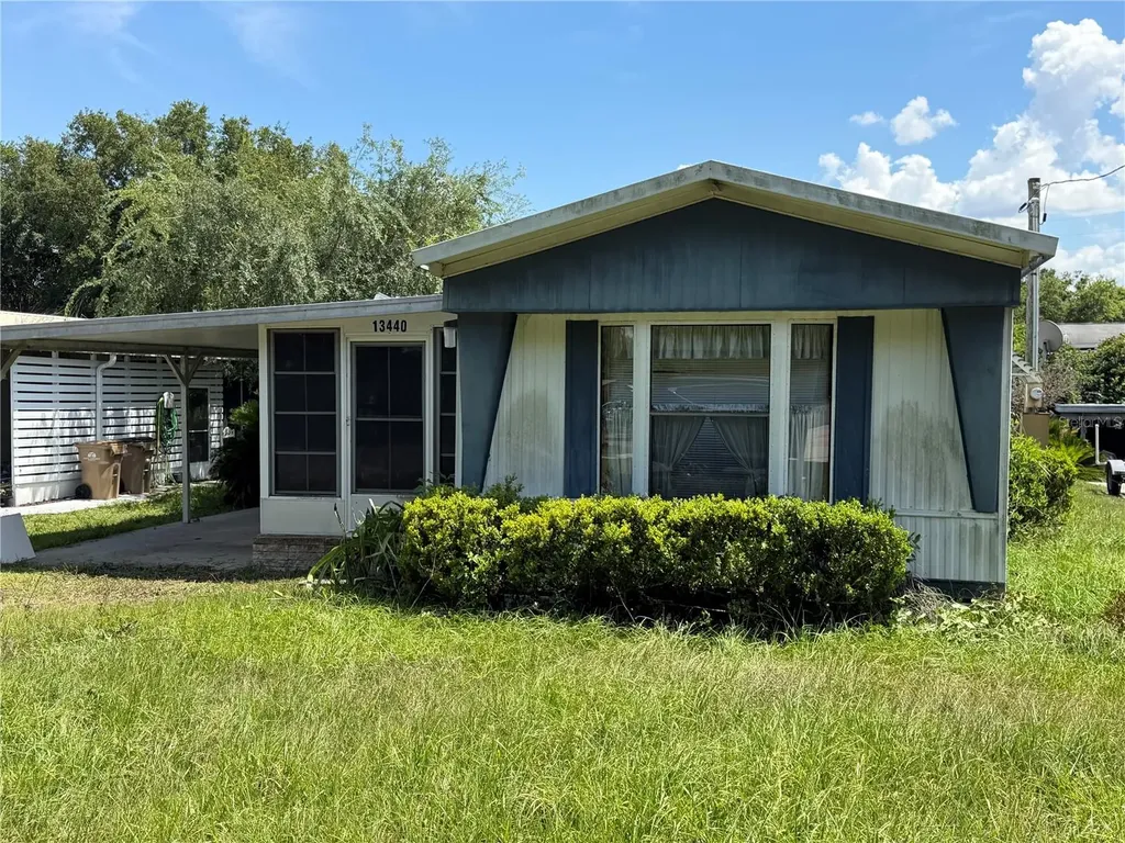 13440 Palm Drive Astatula FL 34705