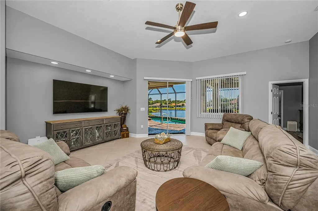 11423 30th Cove E Parrish FL 34219