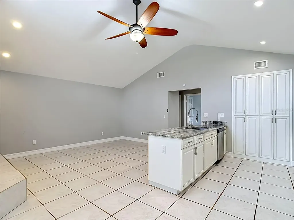 16206 Fantasia Drive Tampa FL 33624