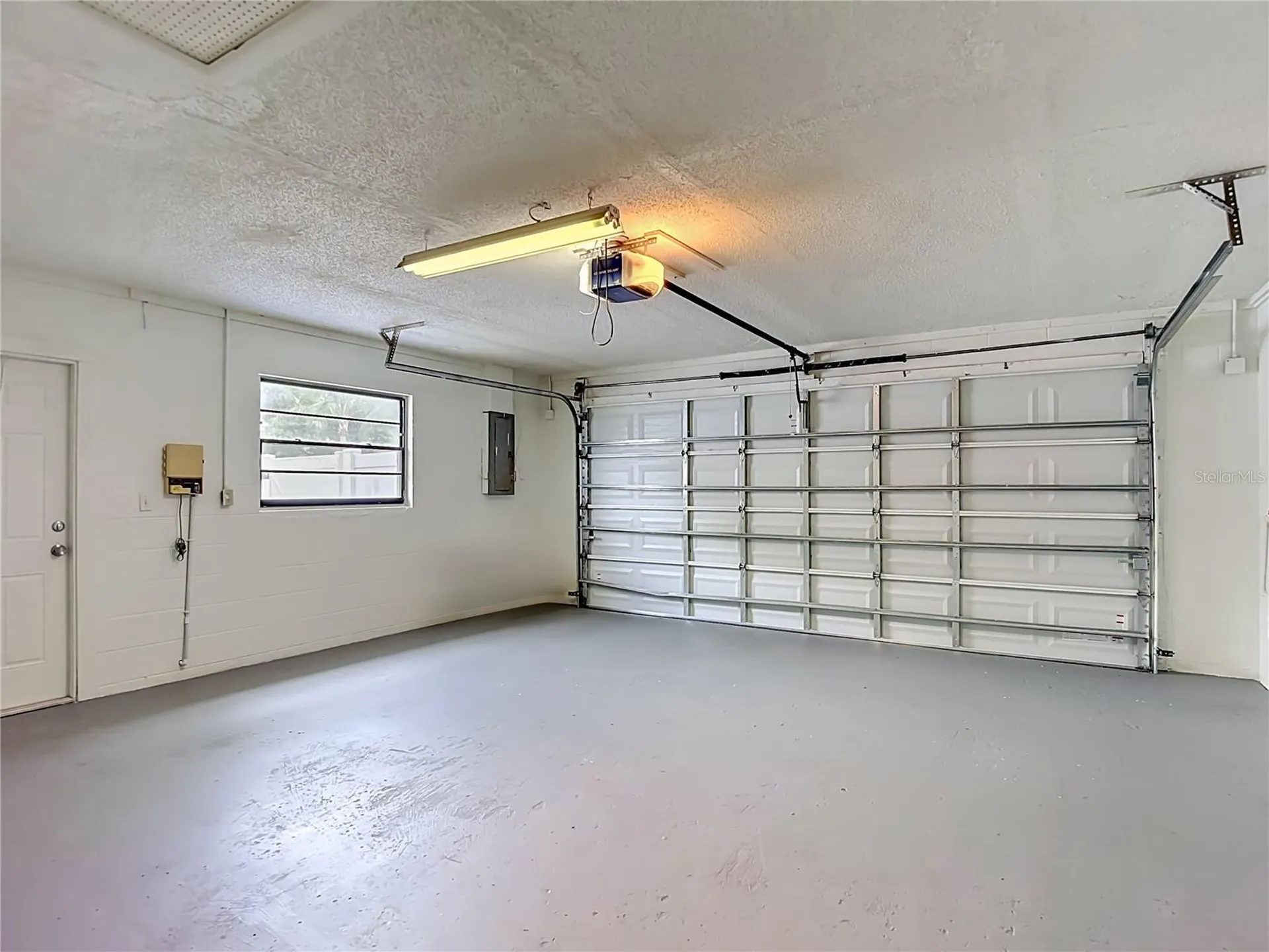 16206 Fantasia Drive Tampa FL 33624