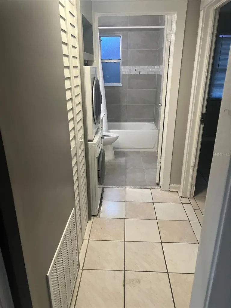 521 SE 14th Terrace Gainesville FL 32641