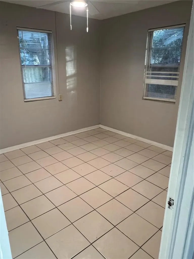 521 SE 14th Terrace Gainesville FL 32641