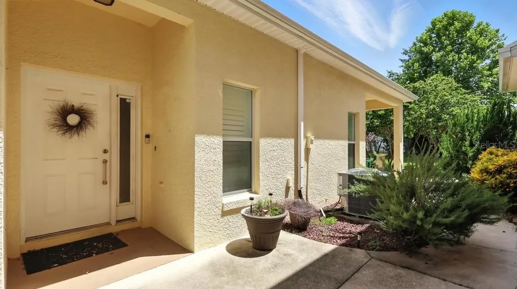 5115 NE 122nd Boulevard Oxford FL 34484