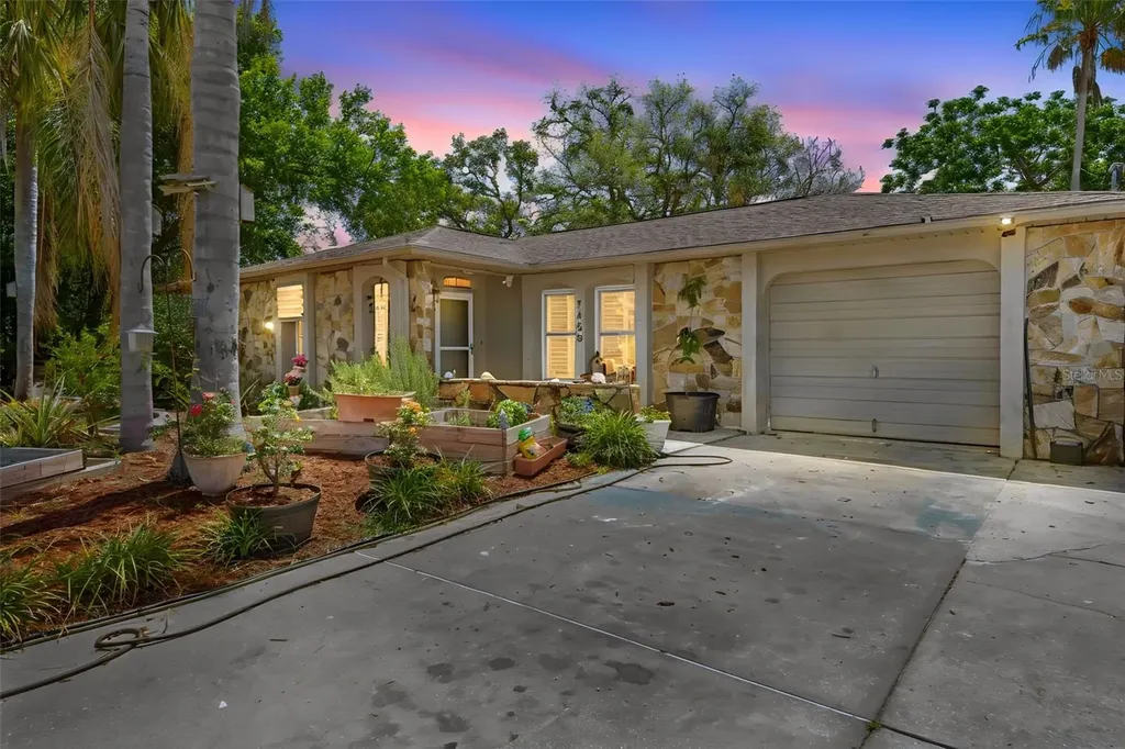 7458 Gates Circle Spring Hill FL 34606
