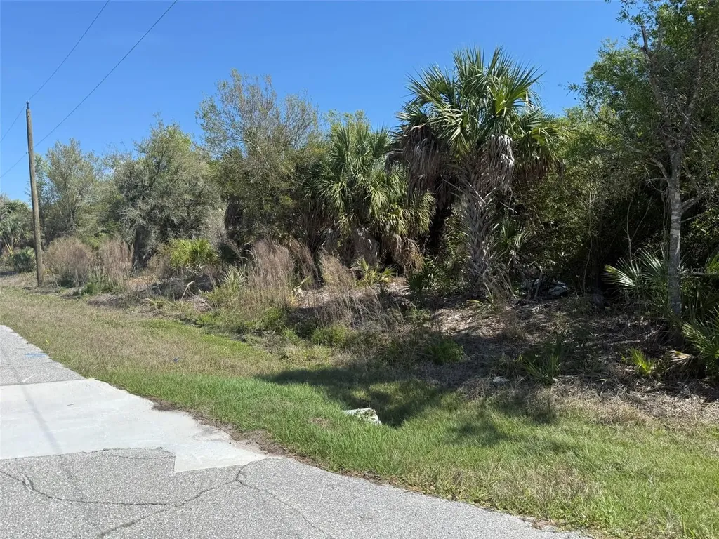 6986 Cheerful Street Port Charlotte FL 33981
