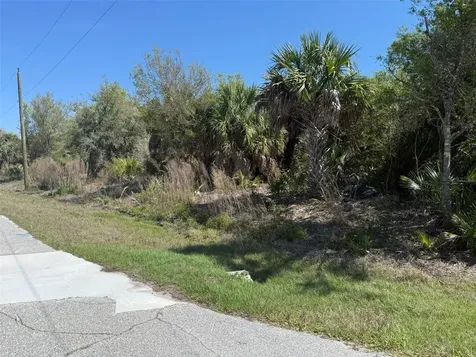 6986 Cheerful Street Port Charlotte FL 33981