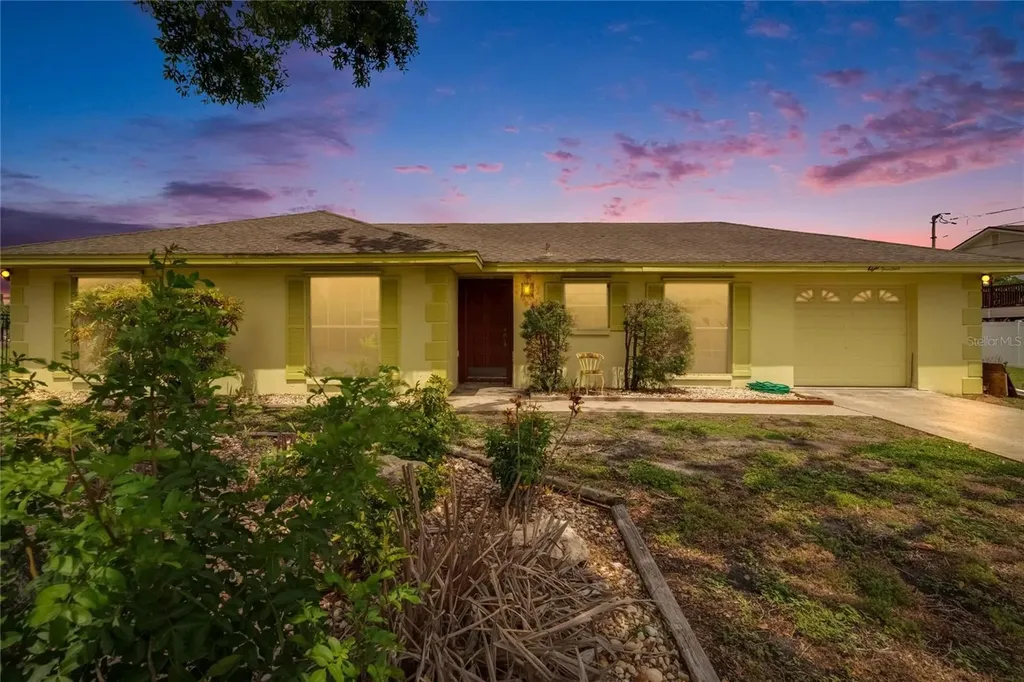 814 Seabreeze Drive Ruskin FL 33570
