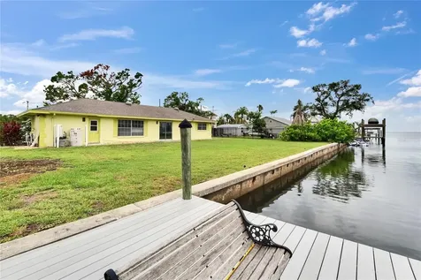 814 Seabreeze Drive Ruskin FL 33570