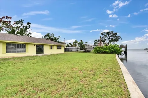 814 Seabreeze Drive Ruskin FL 33570