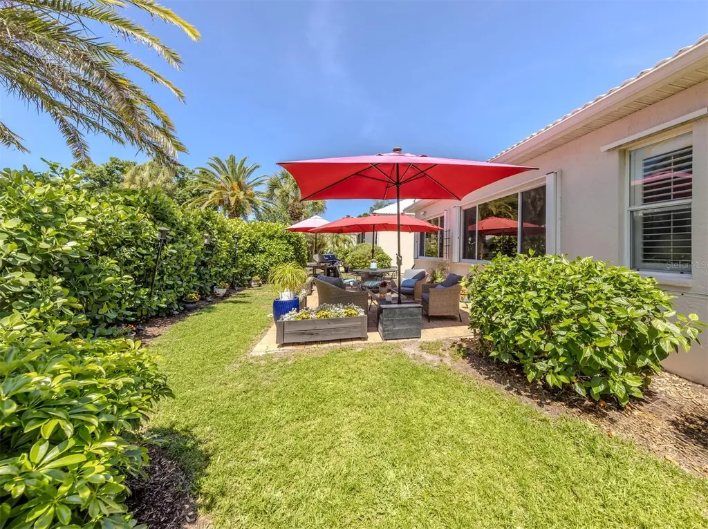 1102 Southlake Court Venice FL 34285