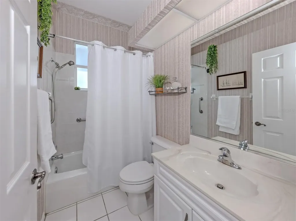 1102 Southlake Court Venice FL 34285
