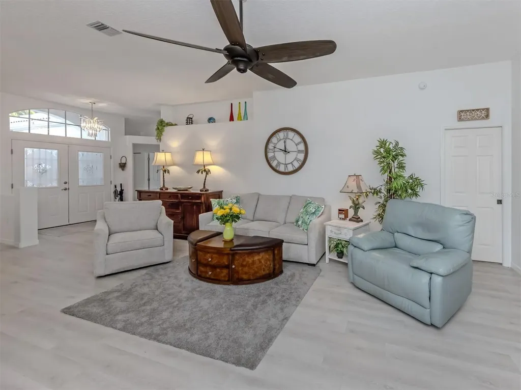 1102 Southlake Court Venice FL 34285