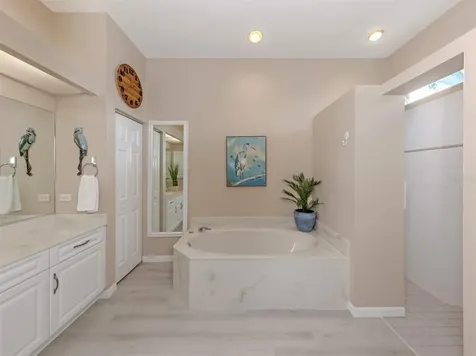 1102 Southlake Court Venice FL 34285