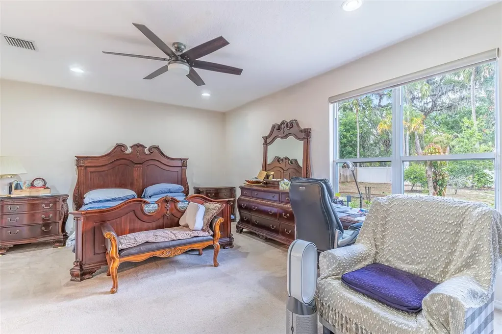 915 Hickory Fork Drive Seffner FL 33584