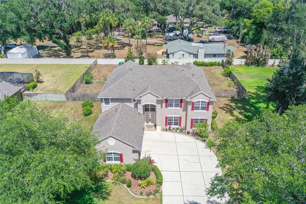 915 Hickory Fork Drive Seffner FL 33584