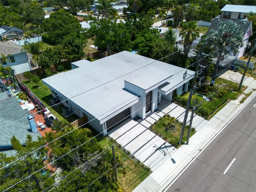 2441 Webber Street Sarasota FL 34239