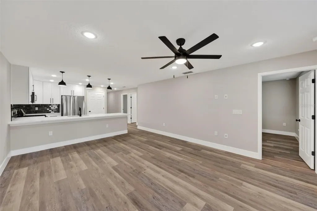 32635 Vista Avenue Leesburg FL 34788