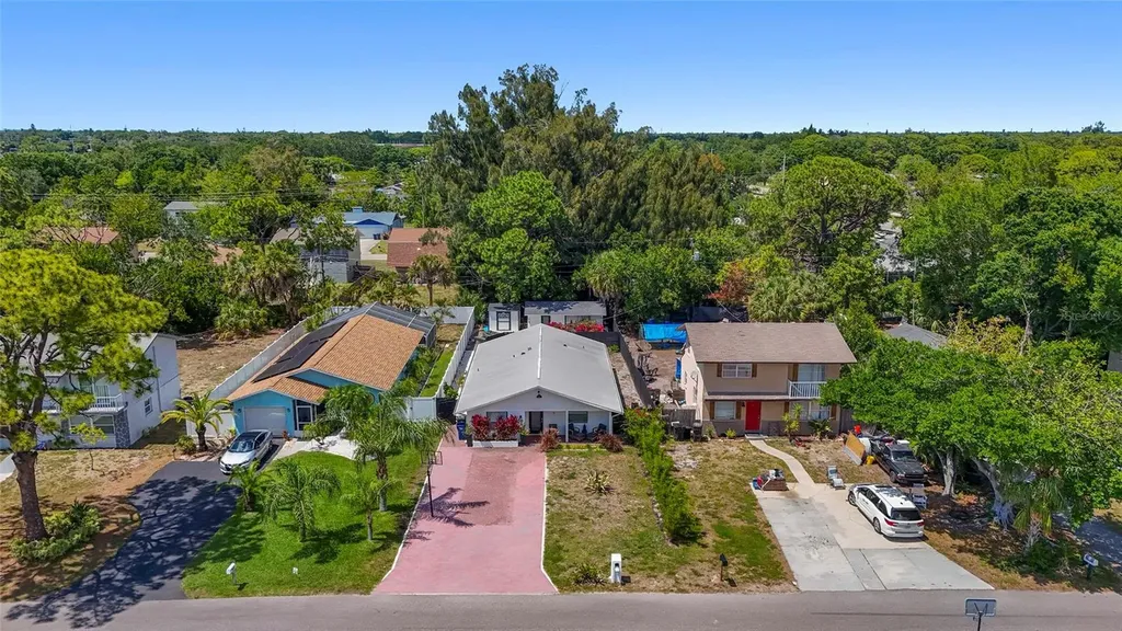 831 Winter Garden Drive Sarasota FL 34243