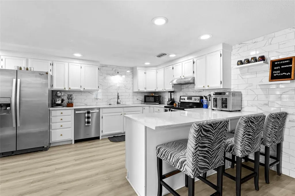 831 Winter Garden Drive Sarasota FL 34243